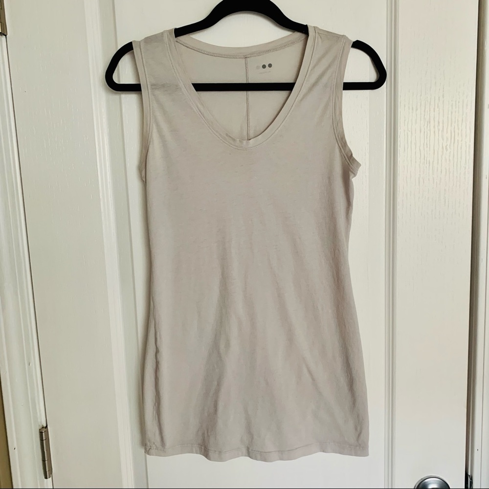 Three dots M light weight Vneck tank grayish taupe